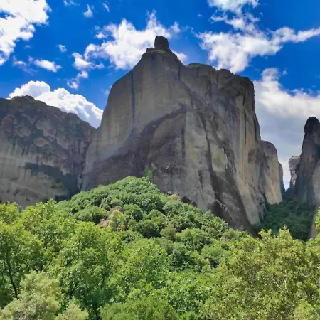 Enjoy Meteora One アパート *